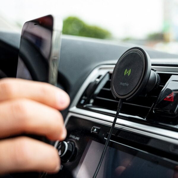 Mophie Snap Base de carga Magsafe + Base para Carro - Imagen 4